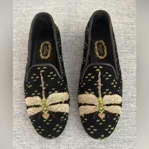 Chic Black and Green Loafers with Dragonfly Motif